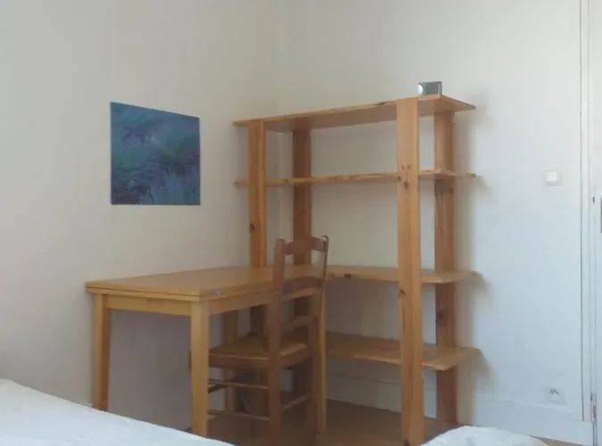 Quarto em Acomodações Particulares Petite Calme Et Lumineuse