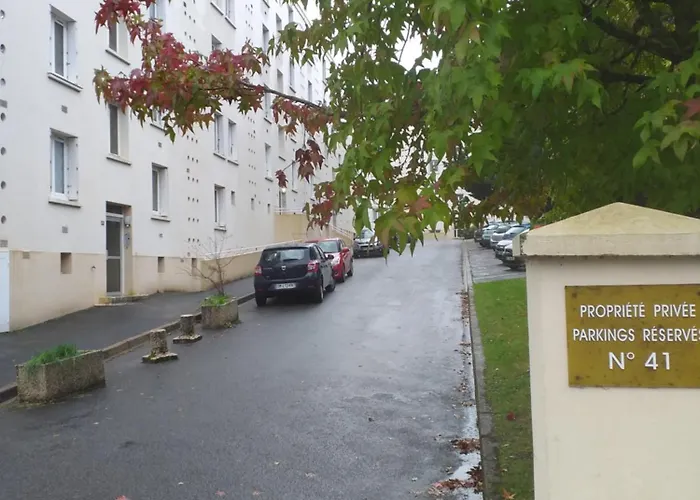 Petite Calme Et Lumineuse Quarto em Acomodações Particulares *