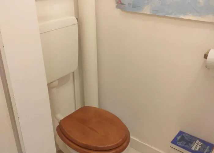 Petite Calme Et Lumineuse Quarto em Acomodações Particulares